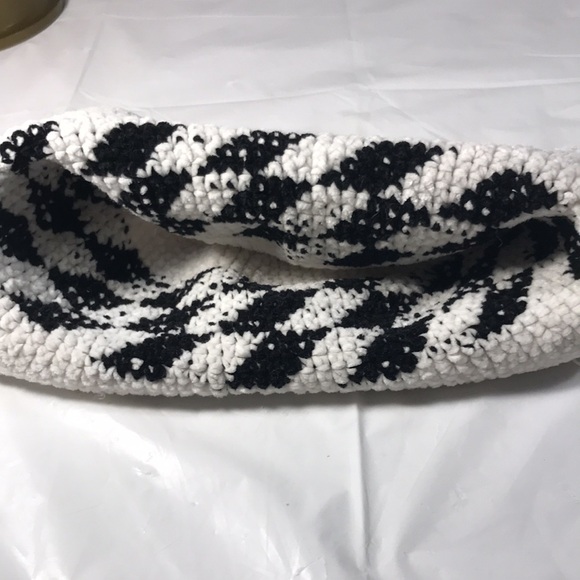 Black and White Patterned Knit Unisex Fisherman’s Hat - Picture 7 of 8